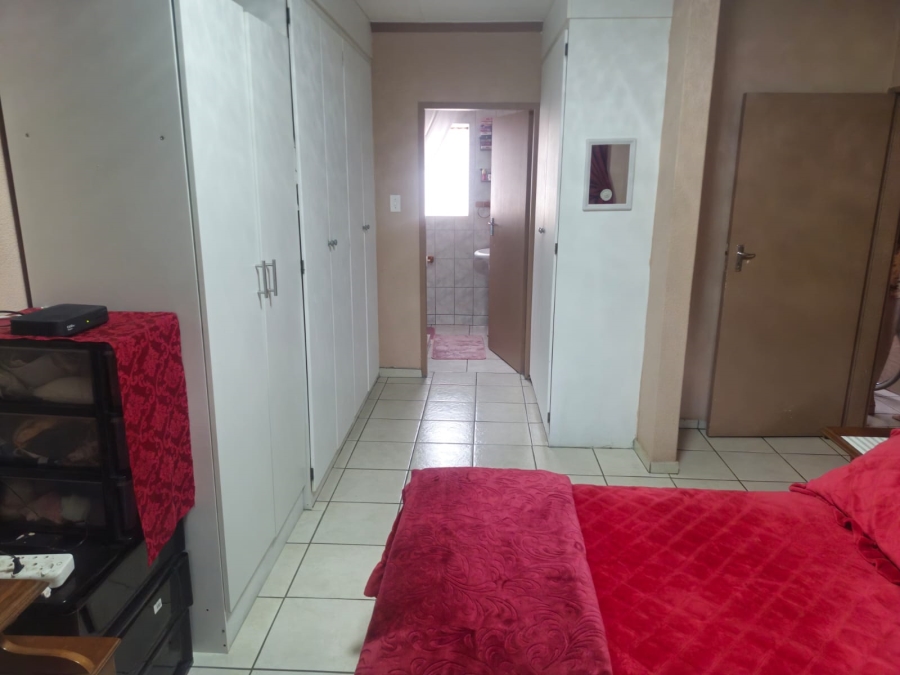 4 Bedroom Property for Sale in Safari Gardens North West